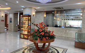 NguyẽN QuyèN Hotel