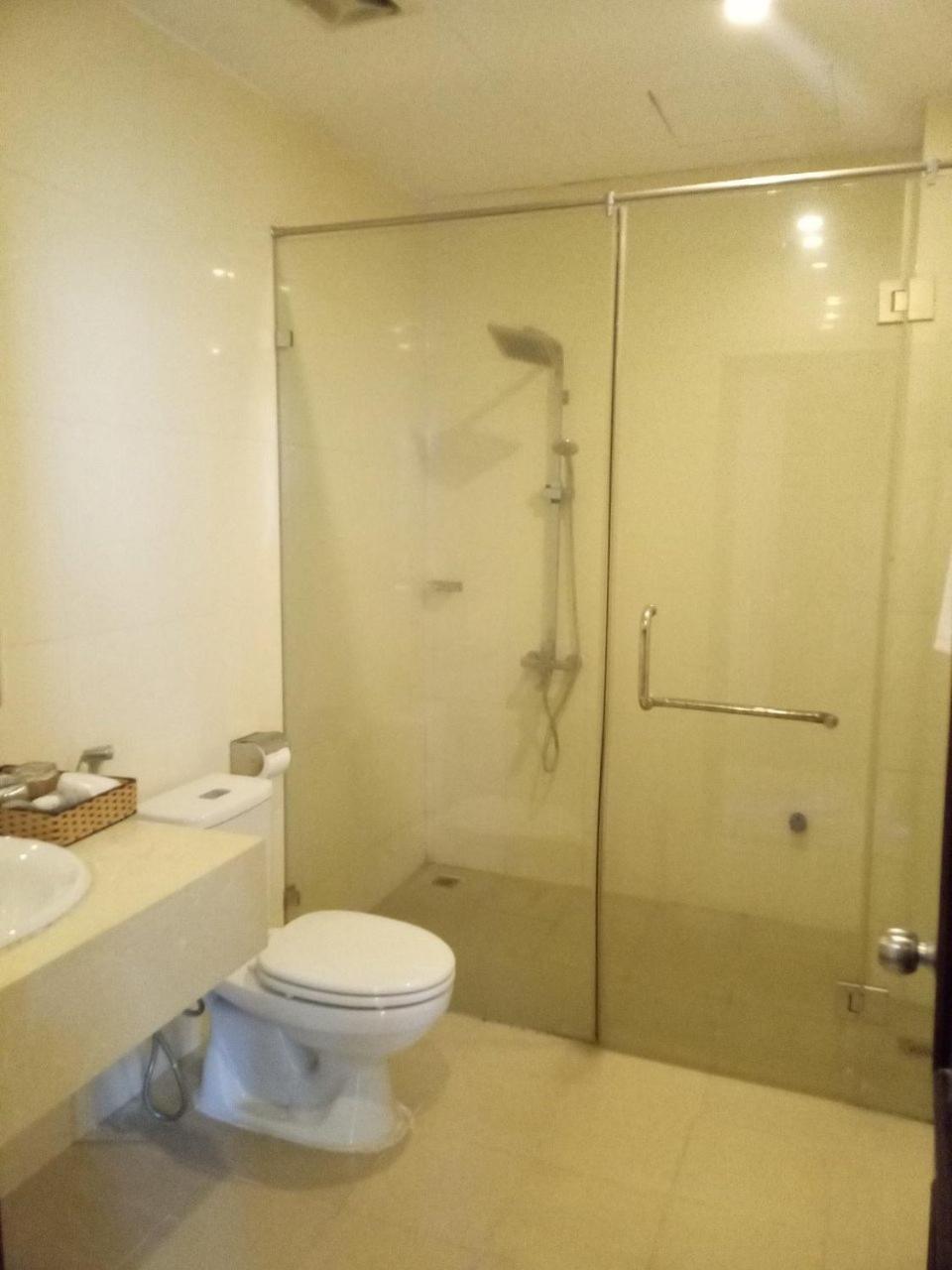 NguyẽN QuyèN Hotel Hà Nội Ngoại thất bức ảnh